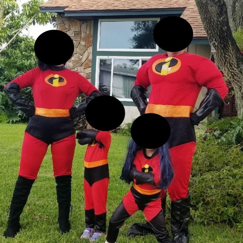 Incredibles family costumes